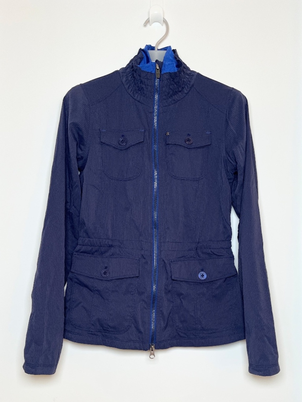 Lolë zippered warmup jacket